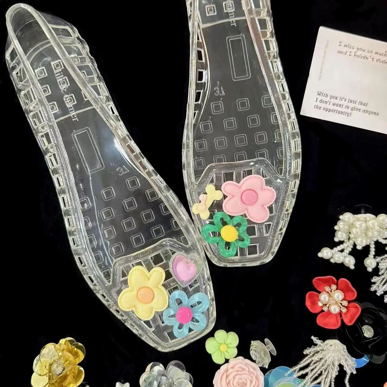 

Summer PVC Shoes charms Transparent Tassel Bead Sandals Seaweed Bead Chain Shoe Buckle Detachable Shoe Flower accessories