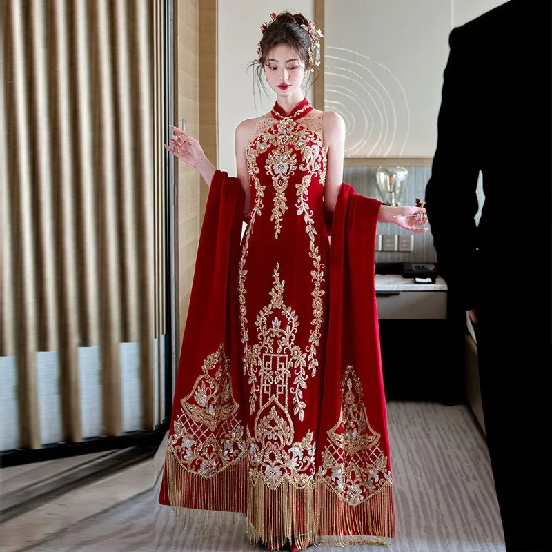 

Новый стильный тост Cheongsam и шаль в китайском стиле для выхода.