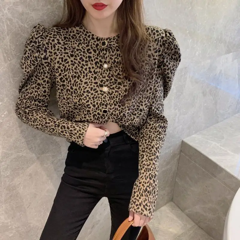 

Fashion O-Neck Button Puff Sleeve Leopard Shirts Women's Clothing 2024 Spring New Loose Korean Tops All-match Blouses