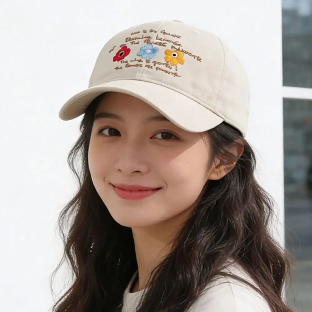 

Multicolor Flat Cap Flower Embroidery Adjustable Buckle Baseball Cap Adjustable Head Circumference Sports Hat Women Men