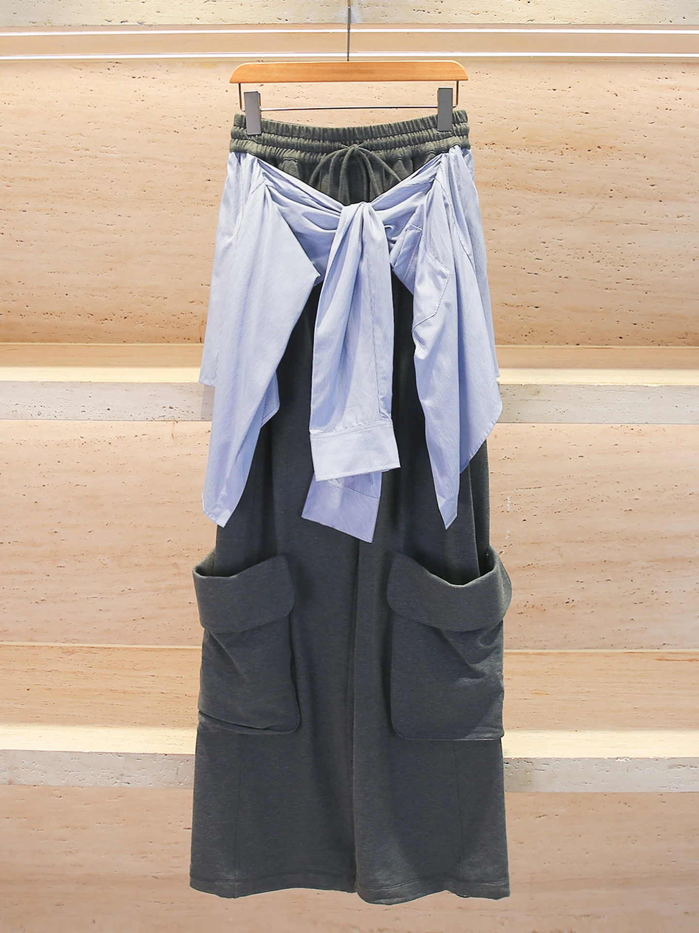 

Casual Versatile High Waist Wide Leg Pants Women's Summer 2026 Commute Style Pocket Detail High Waist Straight Leg Trousers