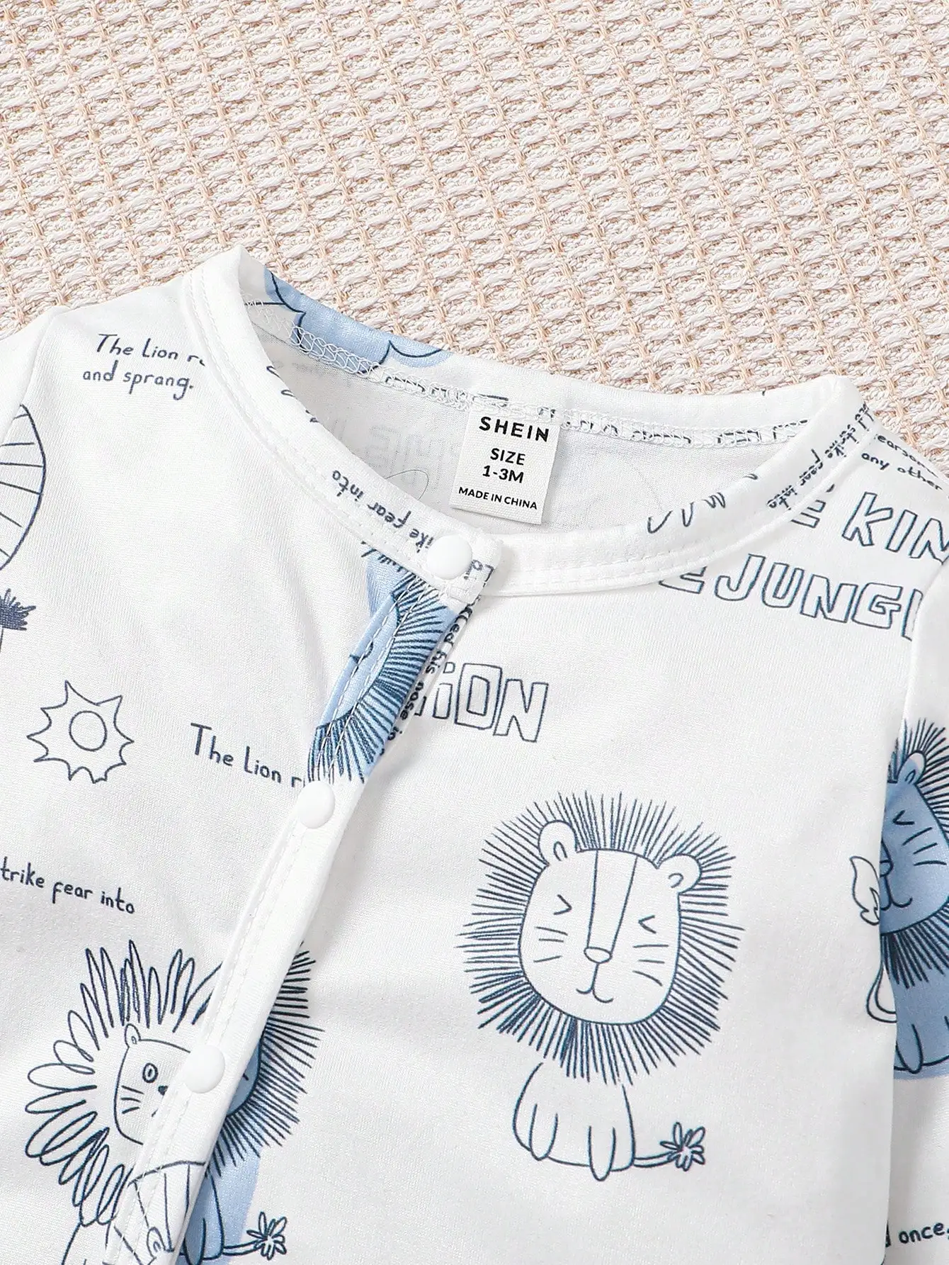 Spring Long-Sleeved Newborn Boys And Girls Baby Onesie Round Neck Simple Cartoon Lion Print Cute Onesie Baby Clothes Knot Hat