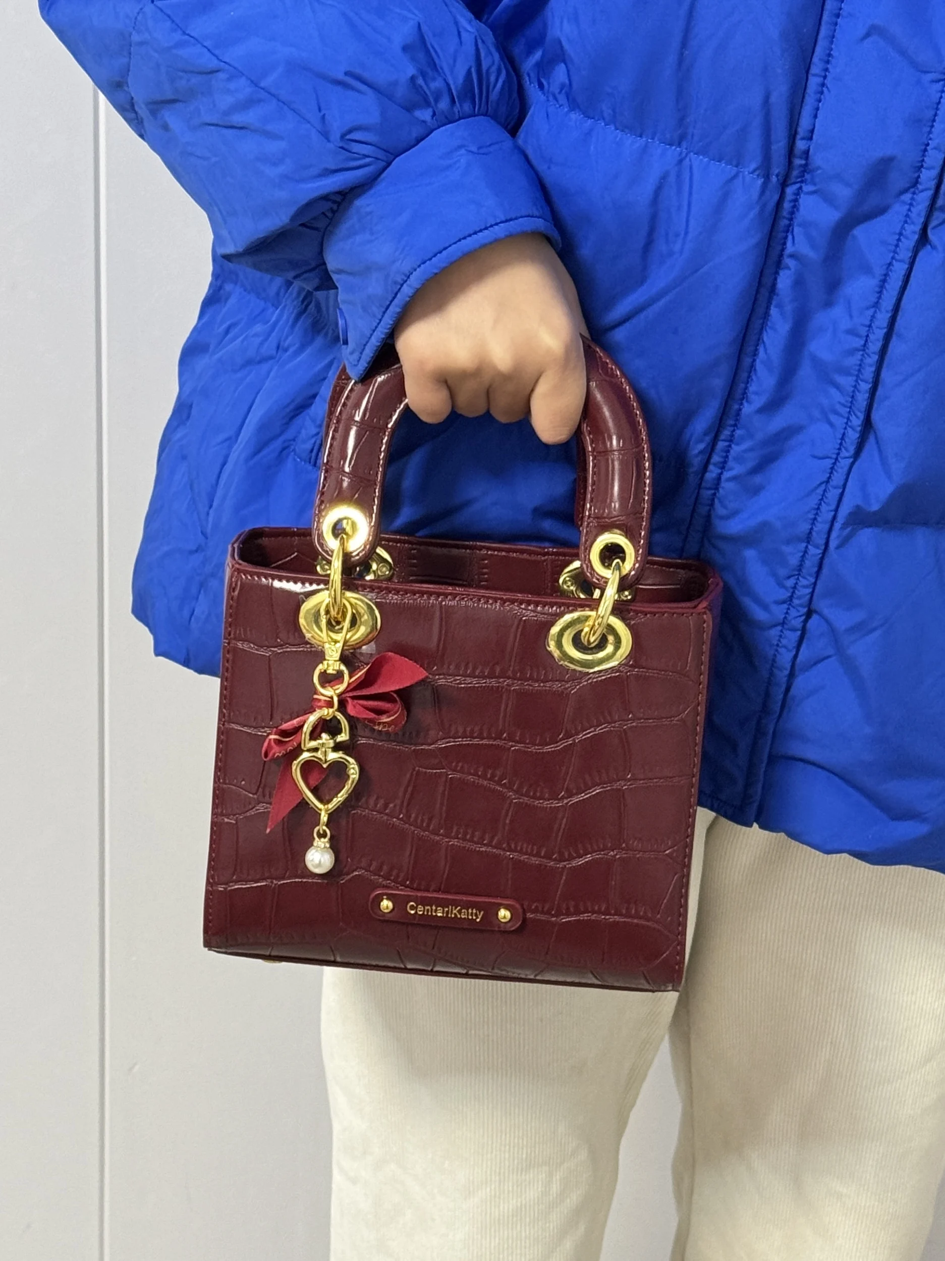 amiciyah-women's-handbag-crocodile-pattern-wedding-red-luxury-bag-sweet-lady-style-spring-2026-fashion-element-sewing-line