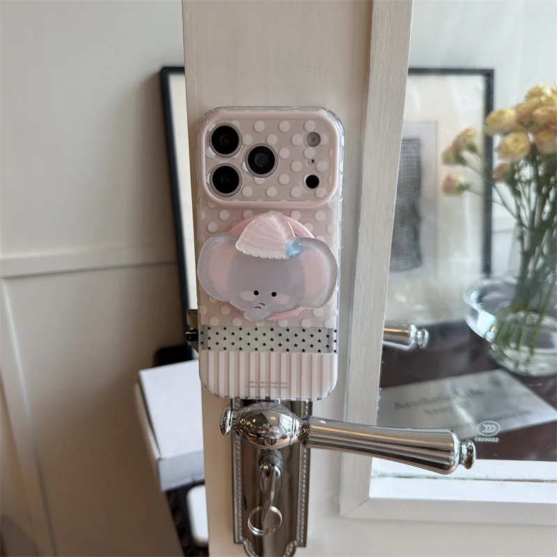 

Sweet Pink Polka Dot For MagSafe Phone Case For iPhone 15 16 17 Pro Max With Strawberry Stand Shockproof Cover
