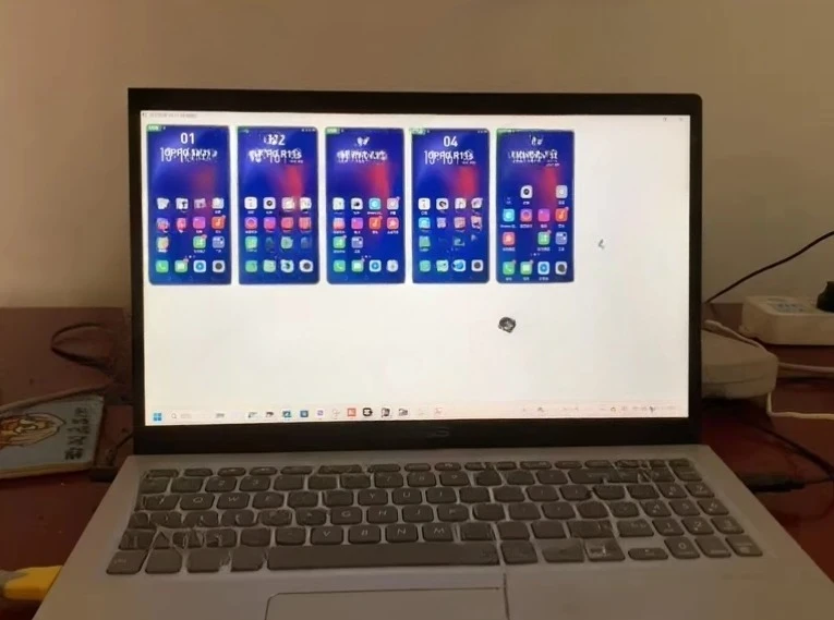 محور مكتبي جديد متعدد الوظائف لموسع الكمبيوتر مكون من 20 منفذًا