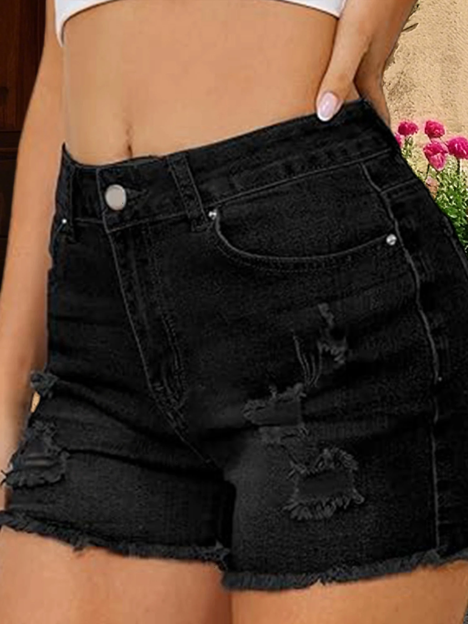 レディースカジュアルサマーハイウエストダメージデニムショートパンツ、裾とポケット付き