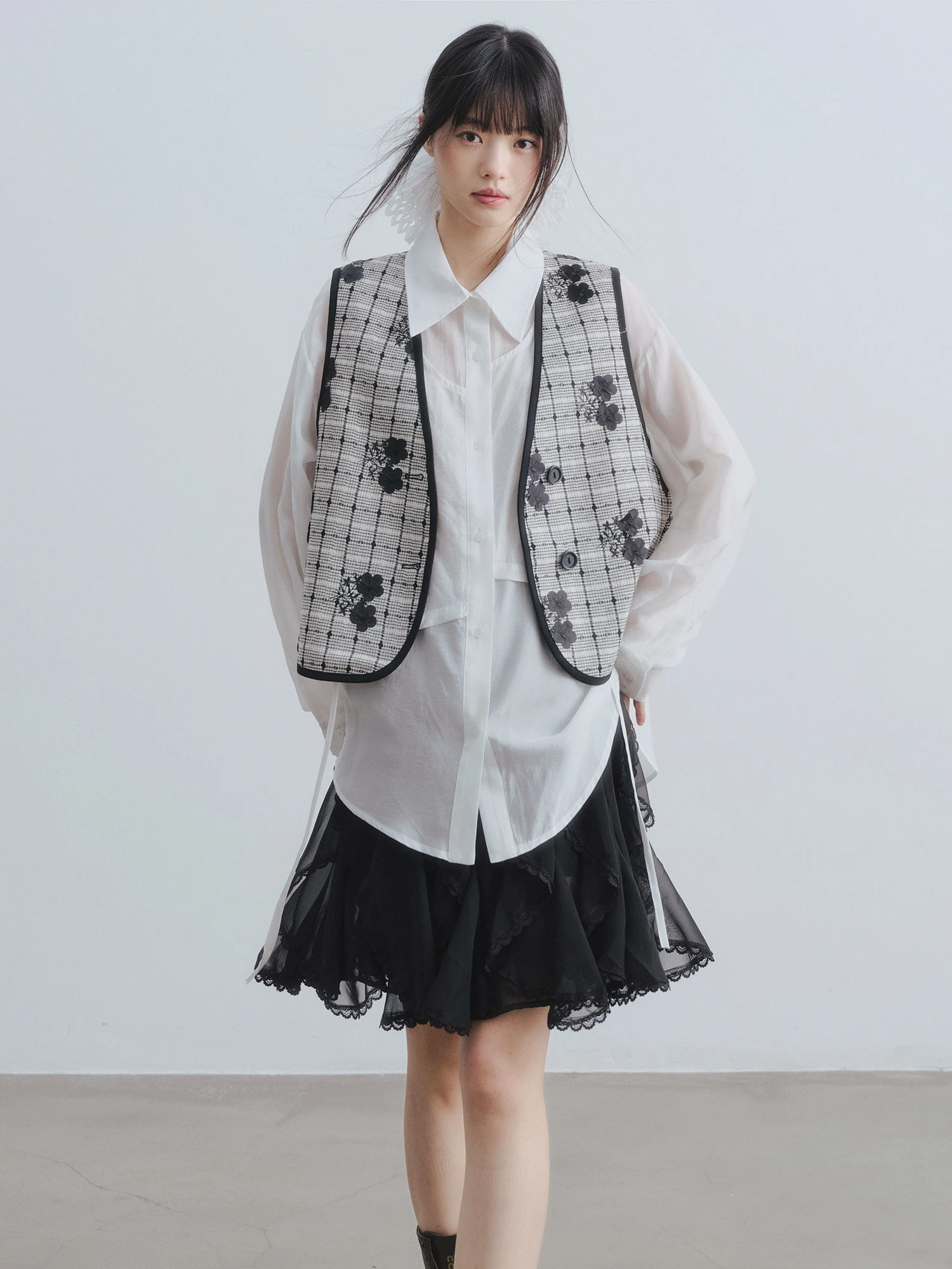 

Ddgirl Tokyo White Confidence Design Sense See through Fake Two Piece Shirt Sweet Cool Style Layering Asymmetrical Shirt