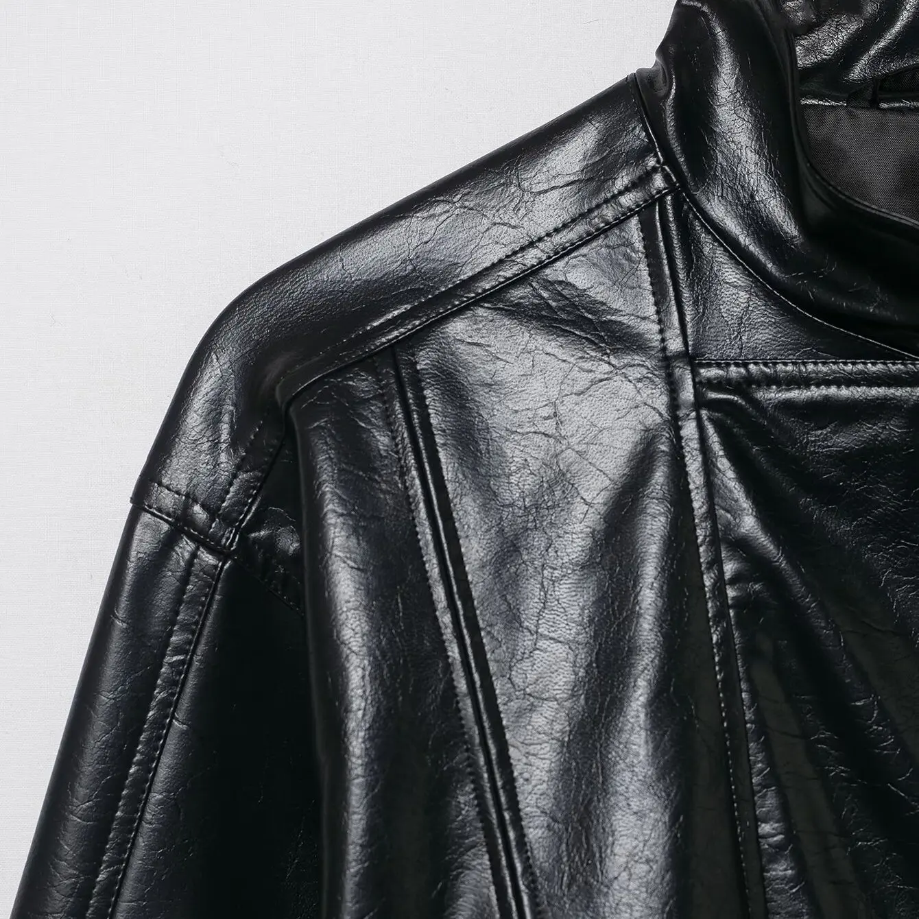 JNLEAOG Faionable Motorrad Jaet Damen Herbst New Sle Vielseitiges großes Affen-Design High-End-Feeling Kunstleder