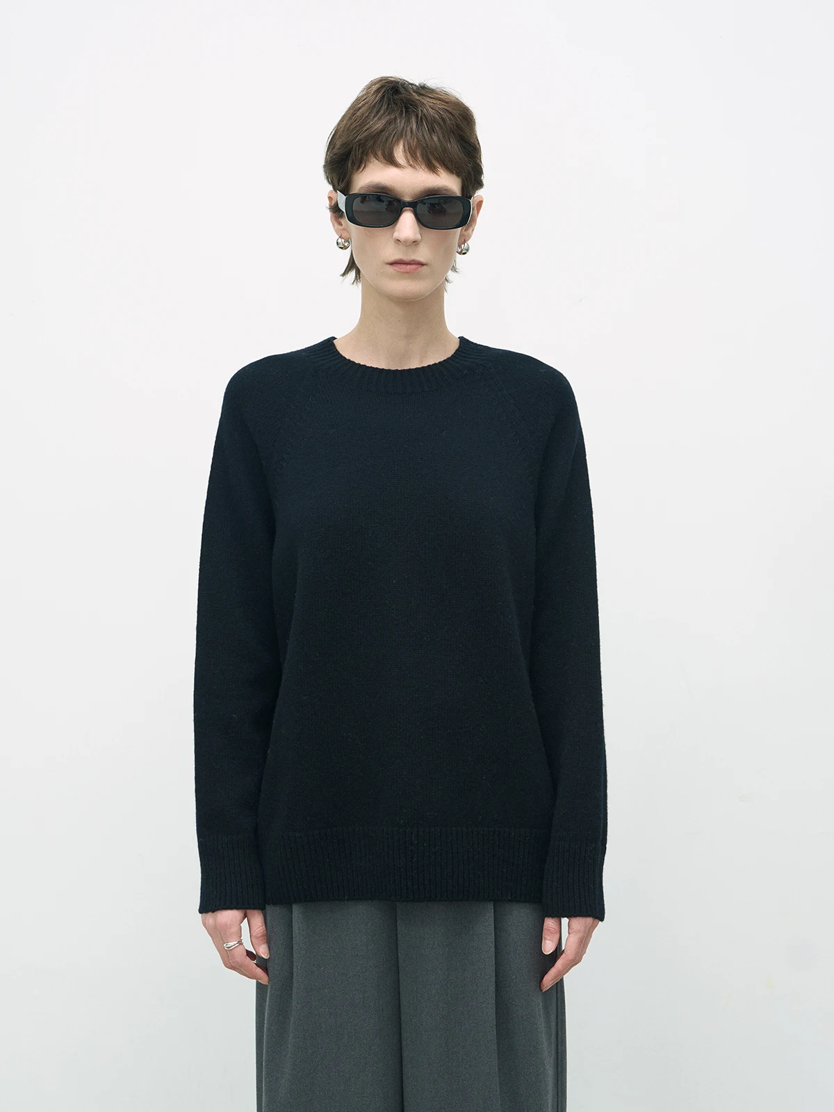 

Loose Fit Women's Knitted Wool Sweater round Neck Pullover Casual Comfortable Winter Fashion Single Piece Long Sleeve