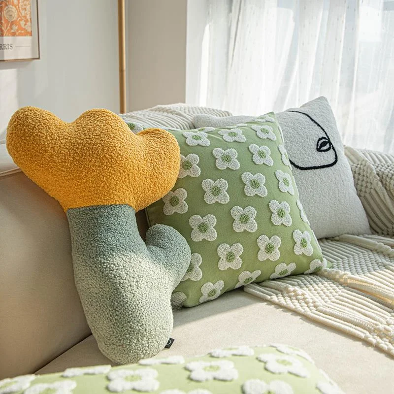 

Супермягкая плюшевая подушка-валик для сна для девочек, с милым чехлом, для использования в автомобиле, с цветочным узором, декоративная для дома