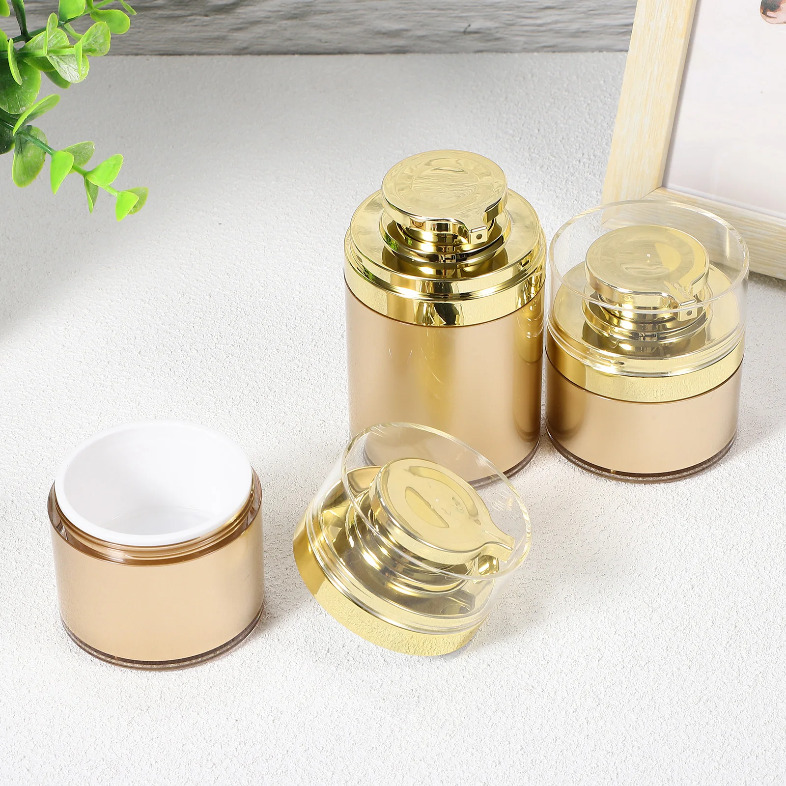 

3Pcs Airless Pump Jar Vacuum Seal Acrylic Bottles for Moisturizer Cream Foundation Travel Container Airless Pump Jar