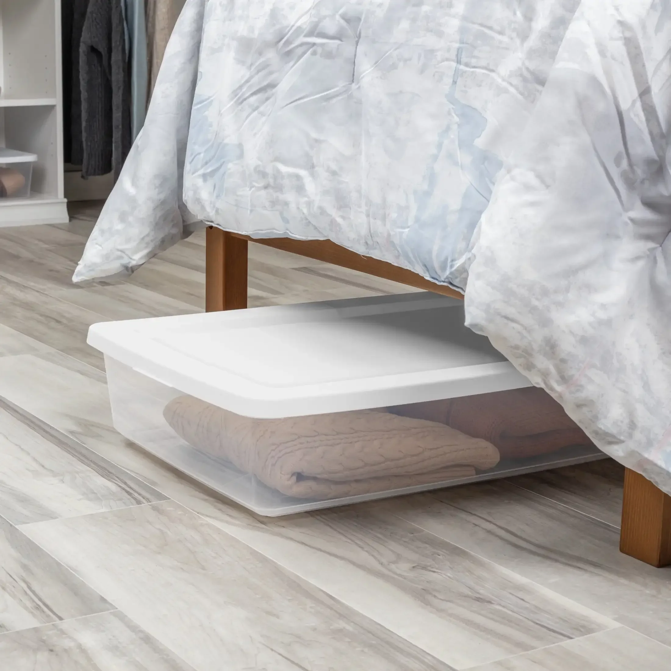 صندوق تخزين معقم، حاوية تخزين بلاستيكية شفافة سعة 41 لترًا مع غطاء سهل التركيب، باللون الأبيض