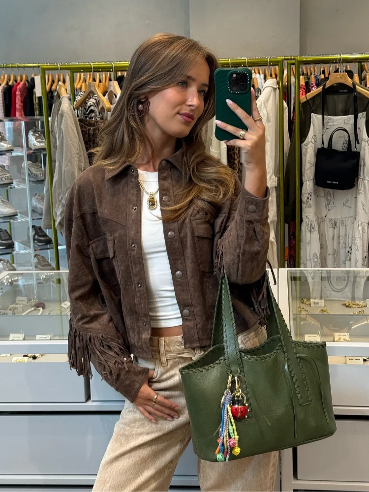 

Women Vintage Tassel Single Breasted Suede Jackets Casual Long Sleeved Flip Pockets Outerwear 2024 New Chic Autumn Street Coats
