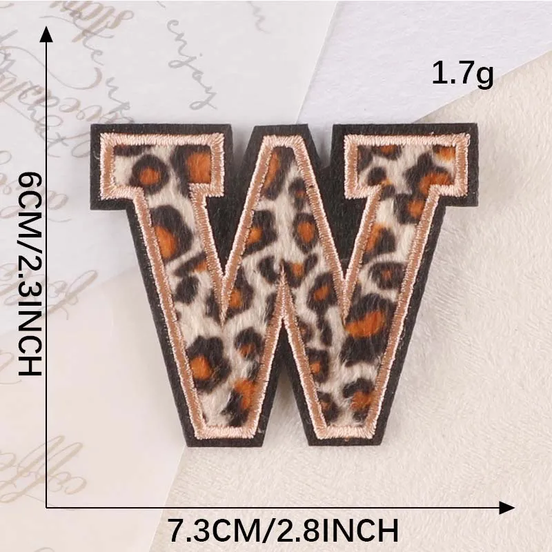A~Z Englische Alphabet-Buchstaben-Abzeichen-Aufnäher, Leopardenmuster, Applikation, Stickerei, Aufkleber zum Aufbügeln für Kleidung, DIY-Namenskleidungsstück