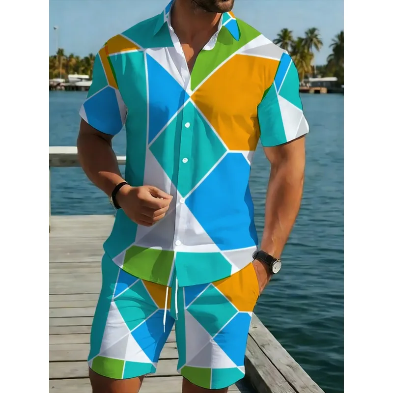 Men's Colorful Geometric Print Short Sleeve Shirt and Shorts Set，Lightweight polyester beachwear，Suitable for casual outings，Vi