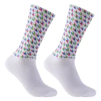 Chaussettes de cyclisme antidérapantes sans couture 2026, moulage intégral, chaussettes de vélo haute technologie, chaussettes de compression pour le vélo, la course à pied et les sports de plein air 4