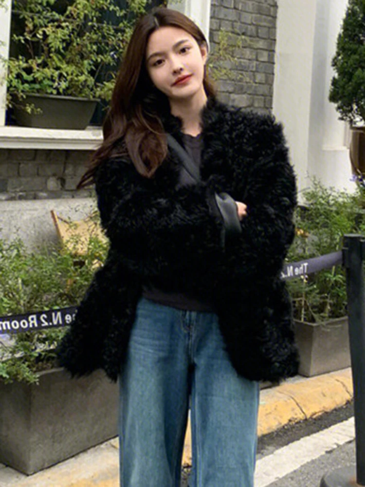 DEAT Fashion Black Lamb Fur Jacket Women\'s Round Neck Loose Long Sleeve Thick Plush Coat Winter 2024 New Tide 7AB6281