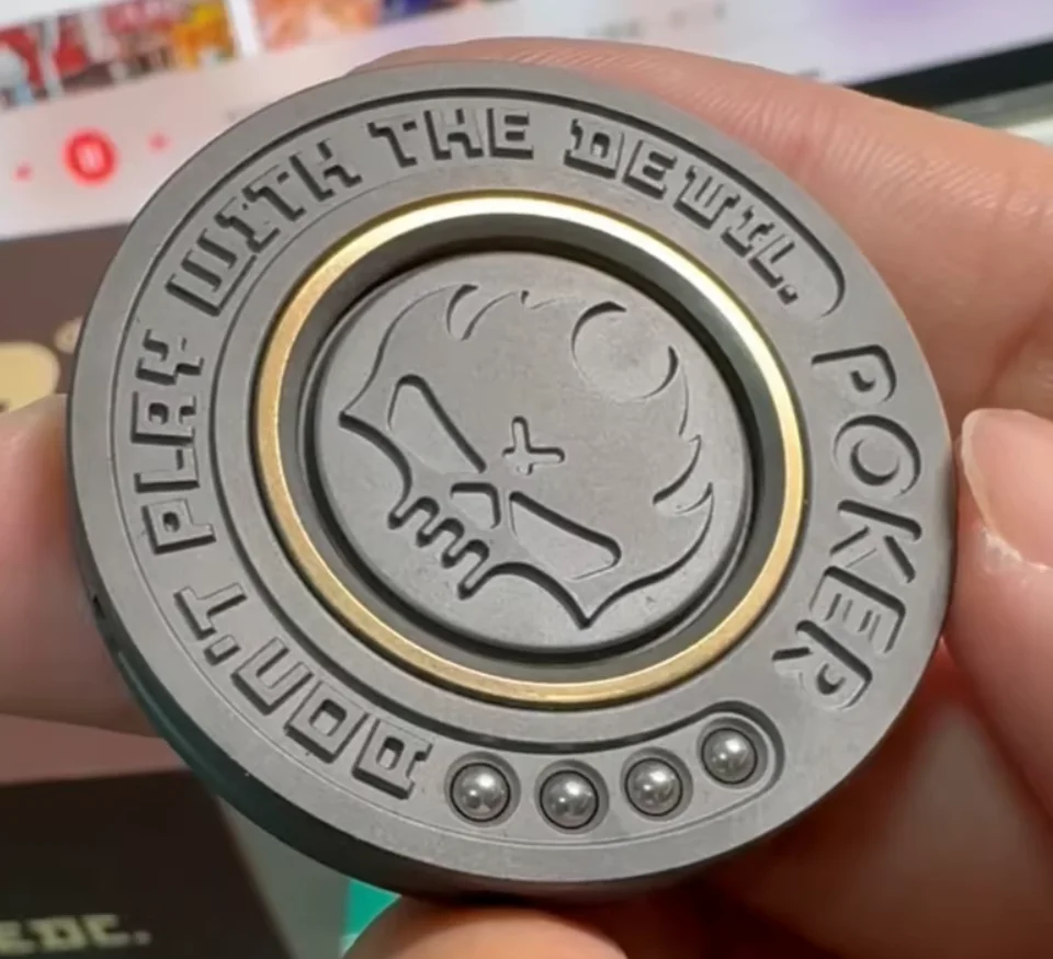 

Б/У EDC Lautie Цирконий + Латунь Пламя Волшебная Монета Хэллоуин Ограниченная серия Декомпрессионные игрушки