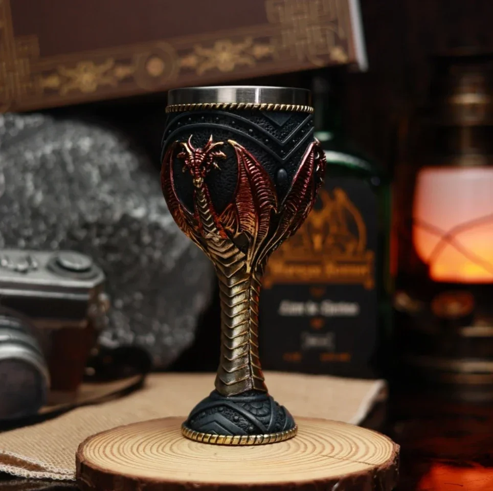 New Retro Dragon Statue Goblet Creative Resin Dragon Shaped Wine Glass 3D Stereoscopic Wine Cup Halloween Men’s Gift