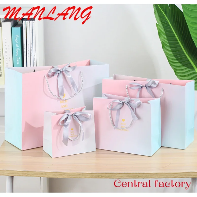 Custom  Ins fashion style gradient color gift bag spot handbag customized your own logo packaging paper gift bag