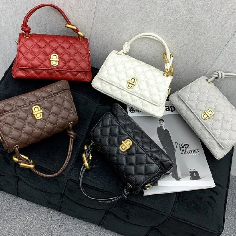 

Fashionable Women's Tote Bag Crafted From Peony-Patterned Leather Featuring Casual High-End Lasting Daily Look​