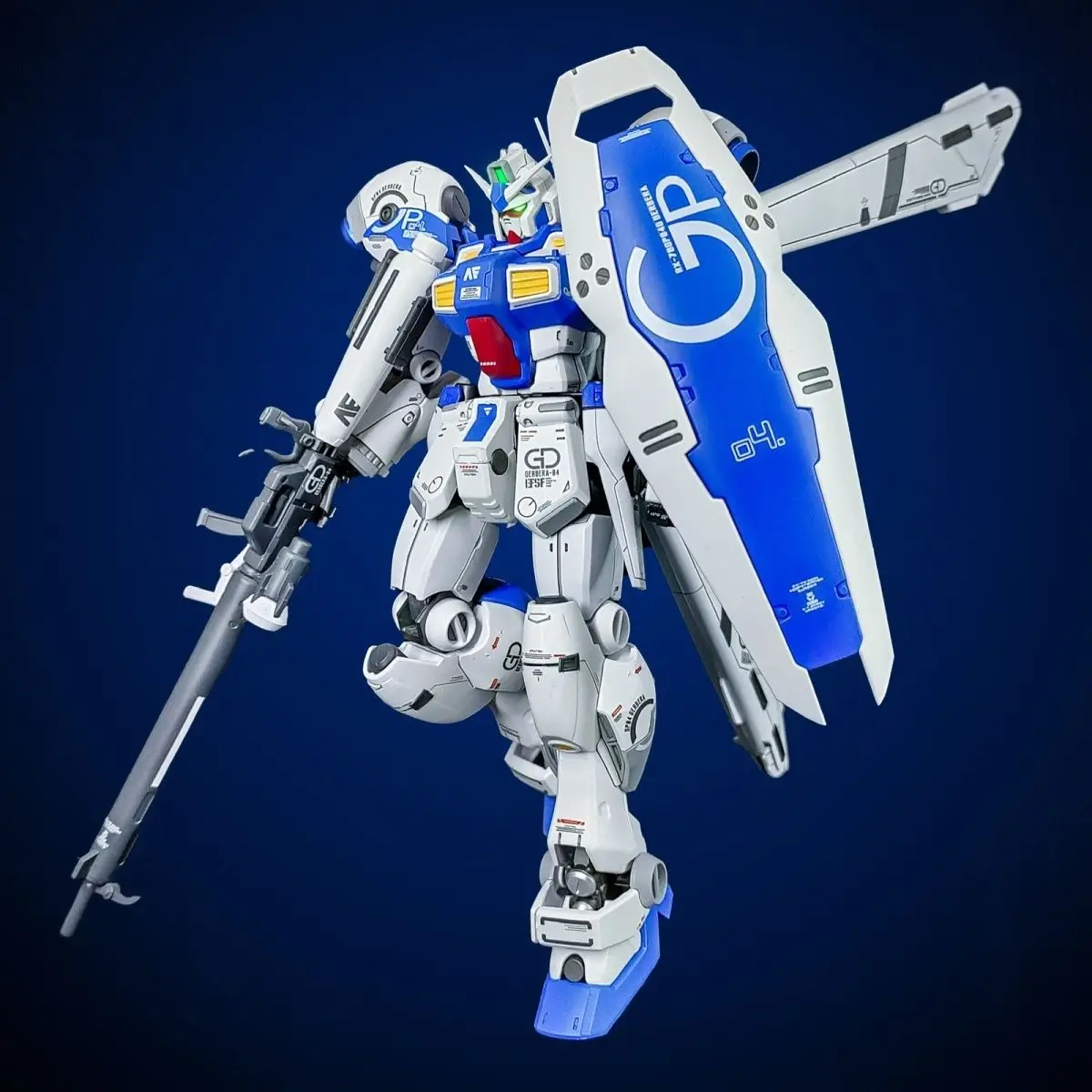 

Re1/100 Gp04 Figure Gerbera Gp04 Action Figure Pvc Statue Water Supply Sticker Luxury Bracket Finished Mecha Toy Collection Gift