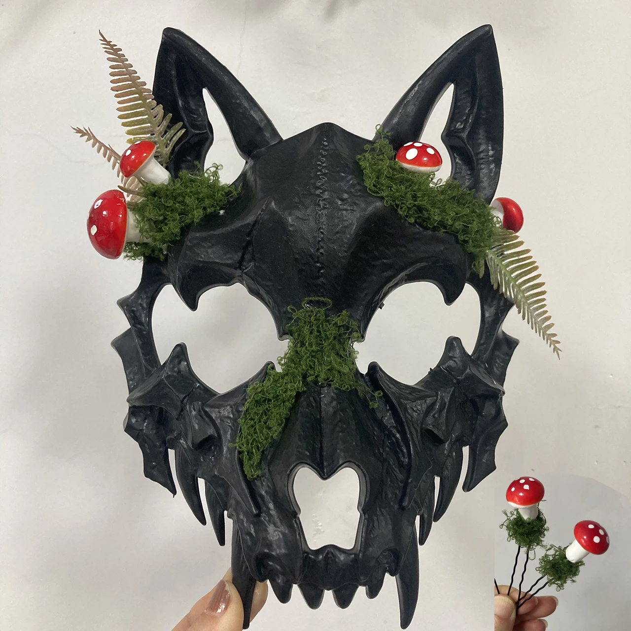 قناع جمجمة الذئب مع الطحلب والفطر الأحمر والفرن + مجموعة مشابك شعر الفطر، كوسبلاي أسود كامل الوجه، قناع الهالوين