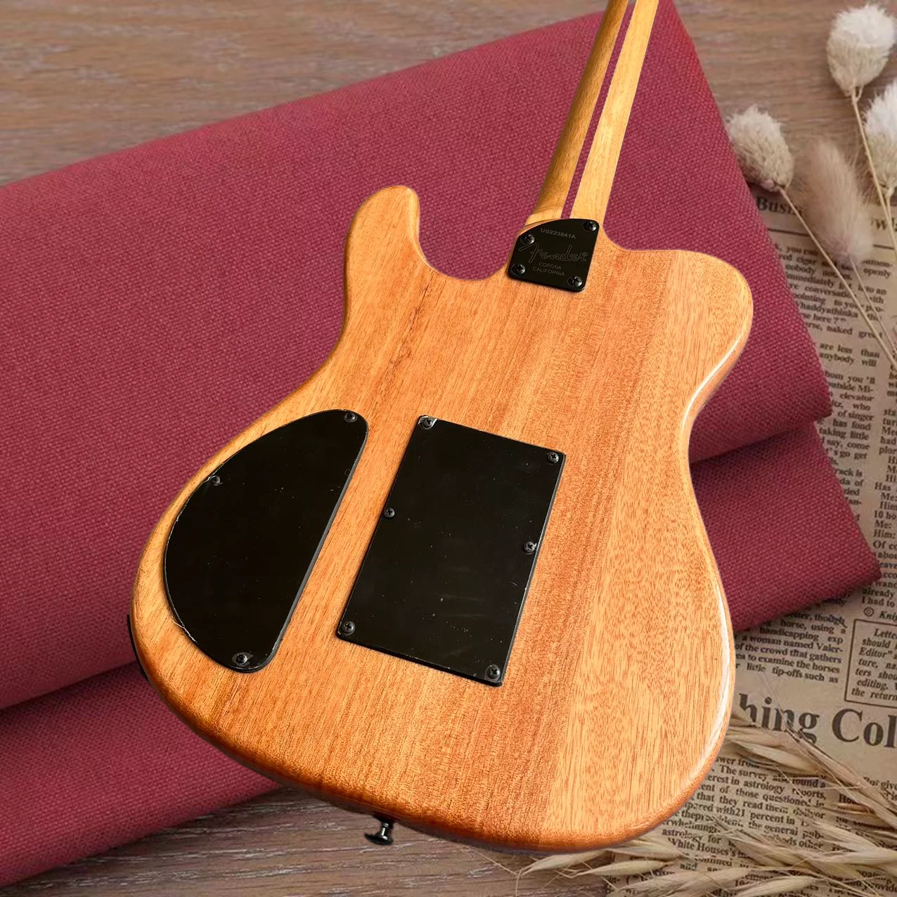 Electric guitar, factory customized, made of maple and peach blossom wood, silent guitar, in stock, fast and free shipping