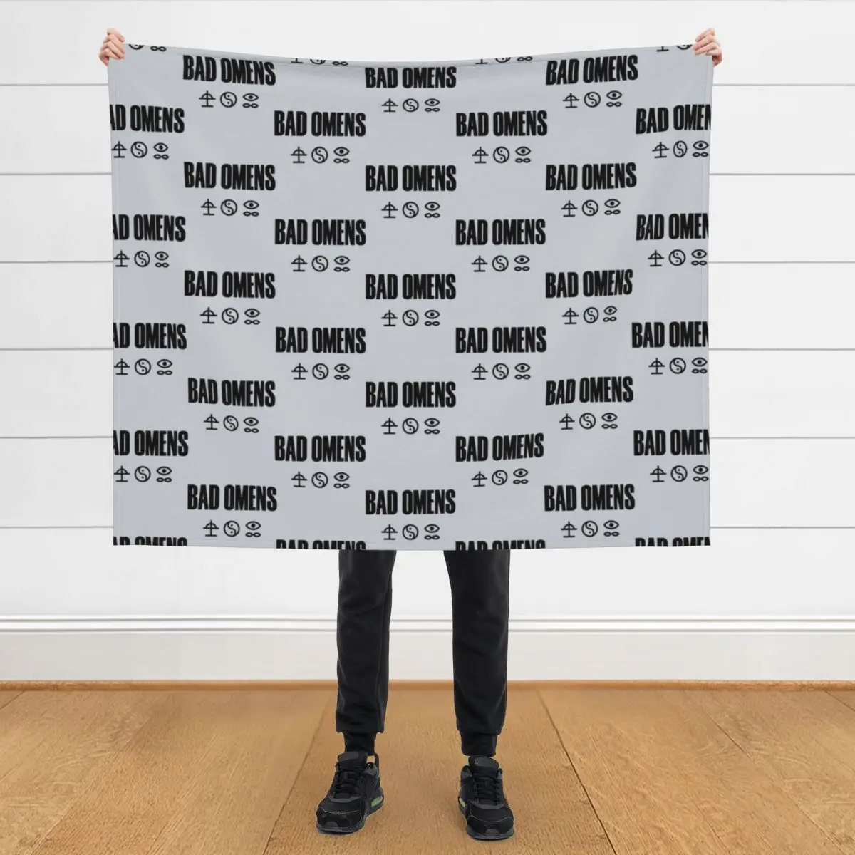 

BAD OMENS Throw Blanket Retros Blankets For Baby Bed Blankets