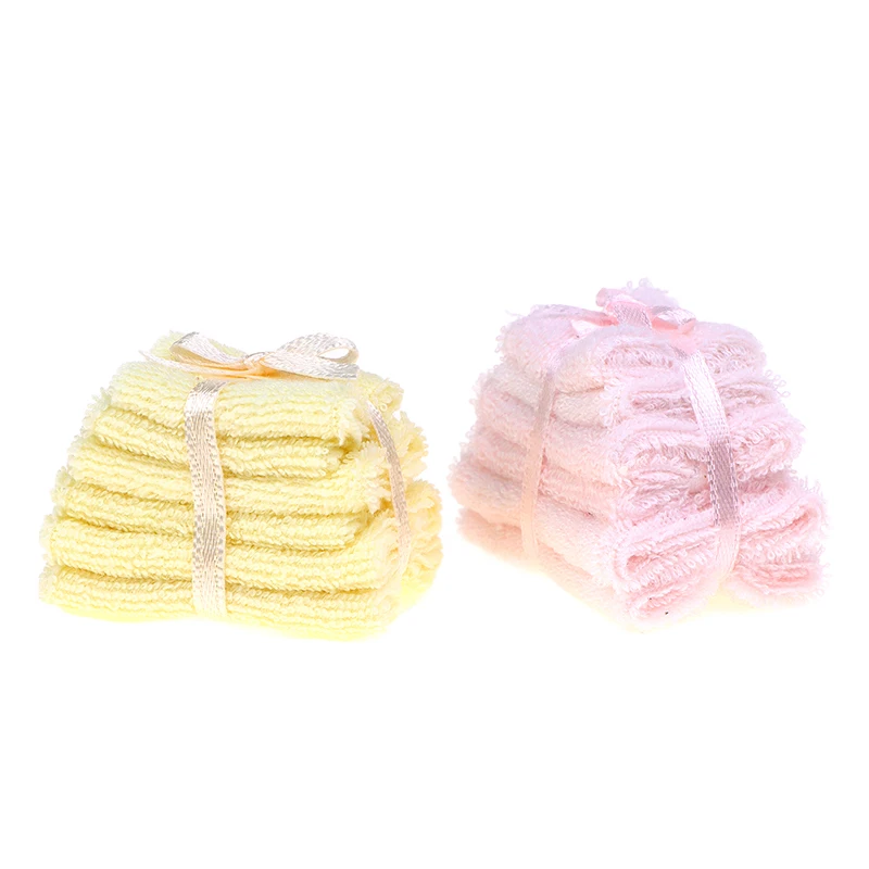 

A Bundle of 1:12 Dollhouse Miniature Towel Bath Towel for Dolls Bathroom Supplies Model Home Decor Toy Doll House Accessories