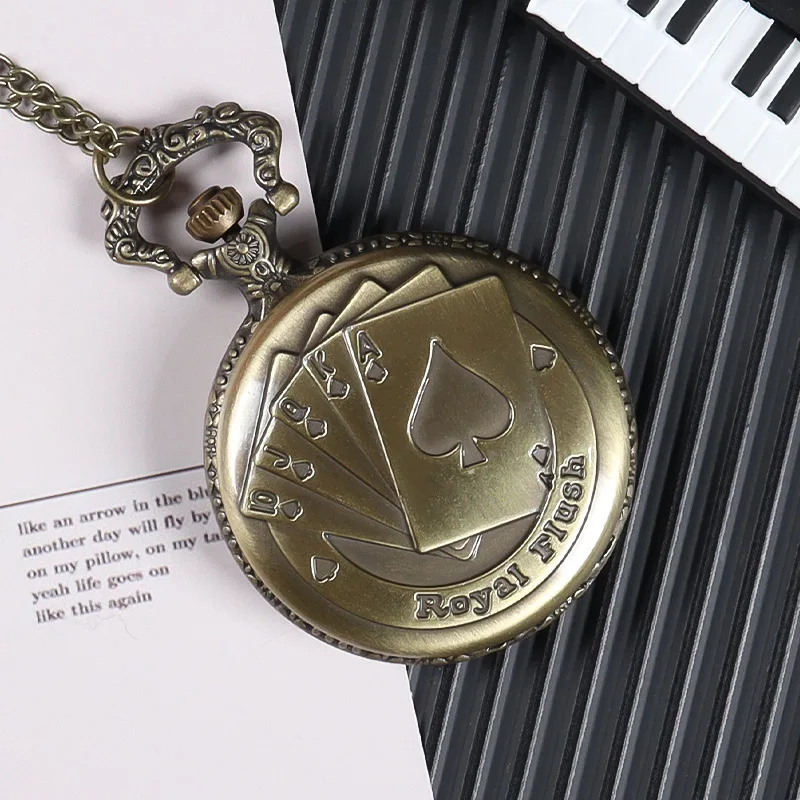 Montre de poche à quartz de luxe pour hommes et femmes, conception de carte à jouer, collier pendentif, horloge, meilleurs cadeaux