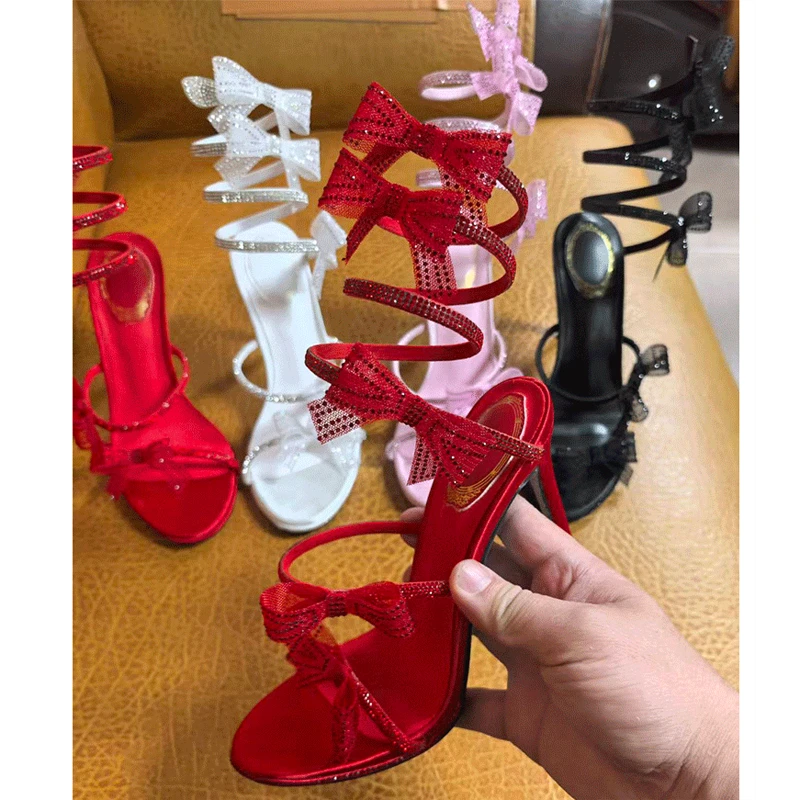 Eilyken Sommer Streetstyle Sexy Open-Toe Sandalen mit Dünnen Absätzen für Damen, Schmetterlingsknoten KRISTALL Knöchelriemen Stripper-Schuhe