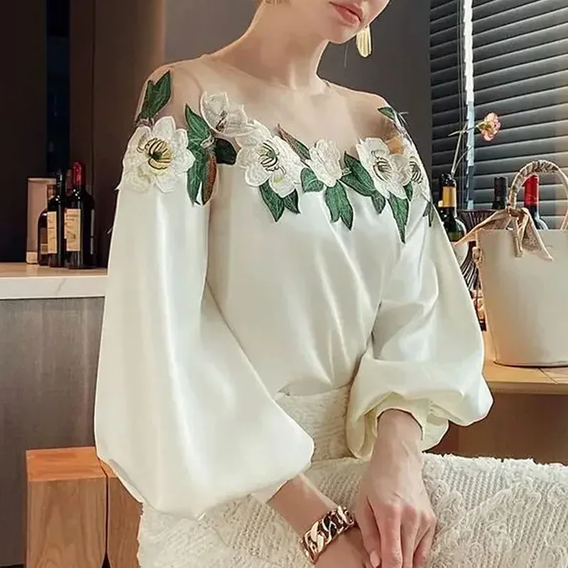

New Long Sleeve Chiffon Women Blouse Shirt O-Neck Flower Embroidery Blouse Shirt Women Tops Blouses Shirts Camisas De Mujer A12