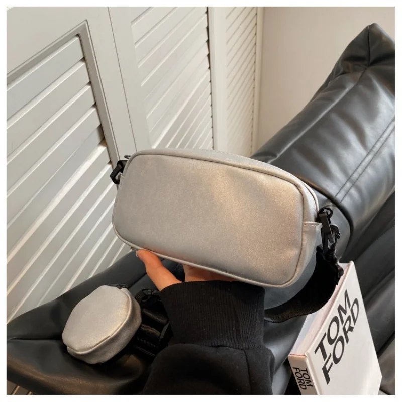 

2025 Новая высококачественная женская кожаная сумка, роскошный бренд, известный дизайнер, повседневная классическая парижская высококачественная Vibe ​