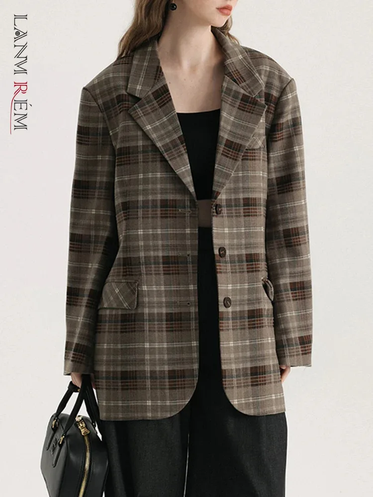 

[LANMREM] Vintage Plaid Design Blazers For Women Notched Single Breasted Office Lady Loose Jackets 2024 Autumn New 26C428