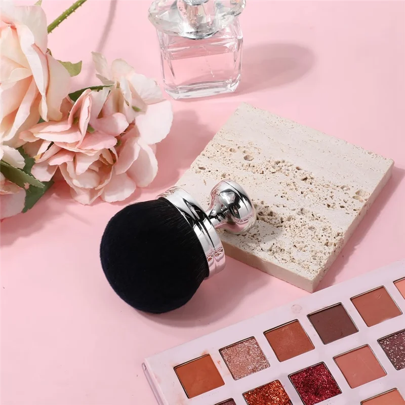 توفر فرشاة المكياج B47B للمزيج البرونزي، أداة توزيع الظهر ذاتية الصنع، تطبيقًا غير مشطًا بدون خط فرشاة