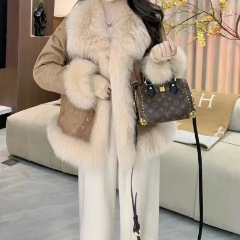 2025 الخريف والشتاء جديد براون كبير الفراء طوق الدنيم أفخم سترة المرأة الفراء المتكاملة سميكة المخملية ملابس قطنية #5