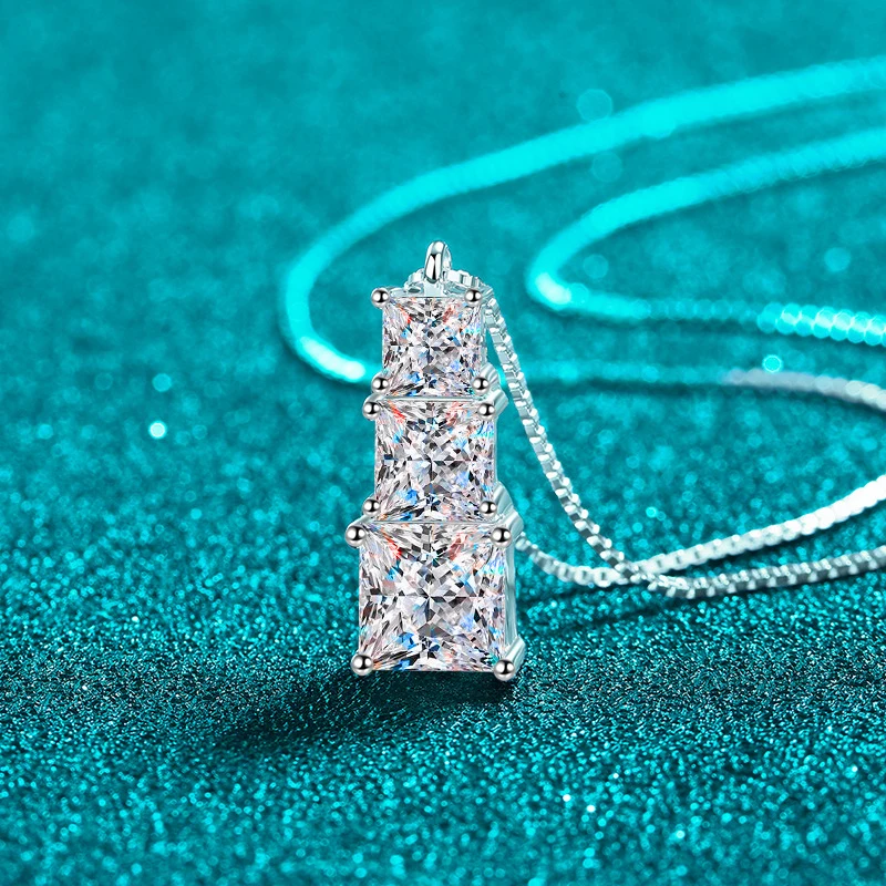NeeTim Full Princess Cut Moissanite Necklace Pendant 925 Sterling Silver Link Box Chain Necklace Gift for Women Wedding Jewellry