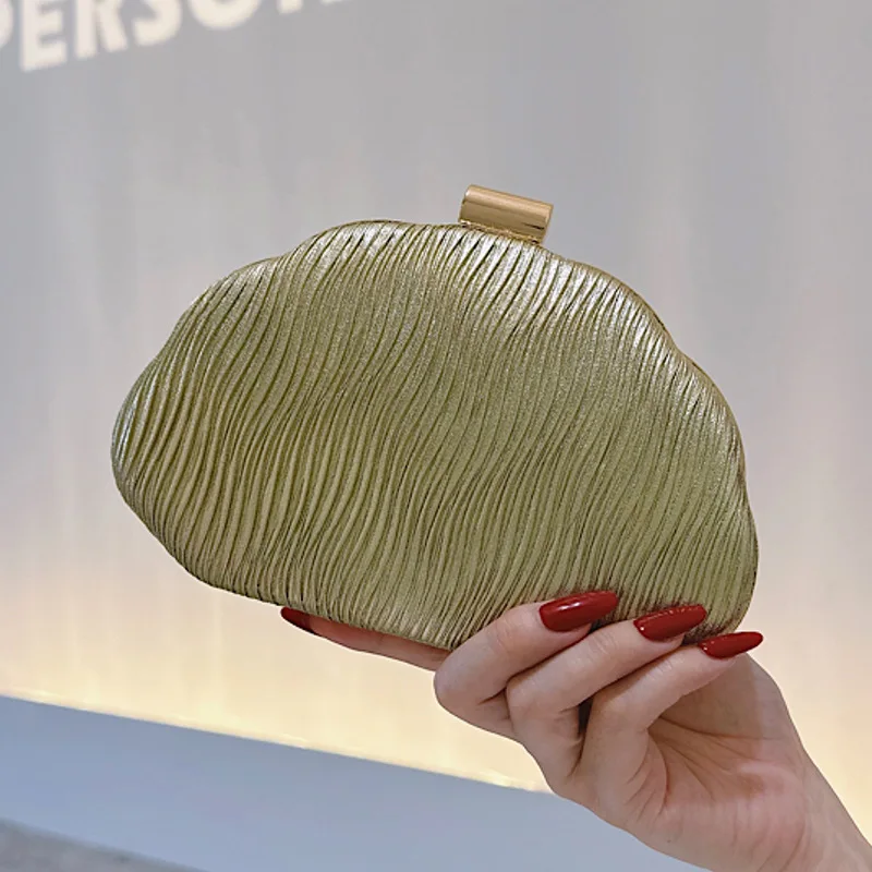 

Metal Golden Wave Seashell Evening Bag,Fashion Elegant Small Clutch Purse,Chain Shoulder Handbag for Women Prom and Party Events