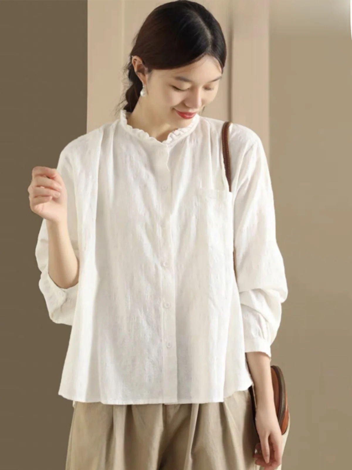 

Хлопковая женская рубашка в стиле ретро с цветочной вышивкой, свободного кроя, весенне-летняя, повседневная, универсальная, с воротником-стойкой, с эффектом похудения