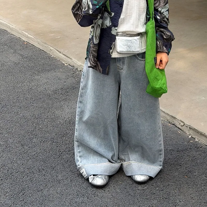 Children's Korean Version of Flanged Jeans 2026 Spring New Boys' Casual Loose Washed Soft Denim Trousers
