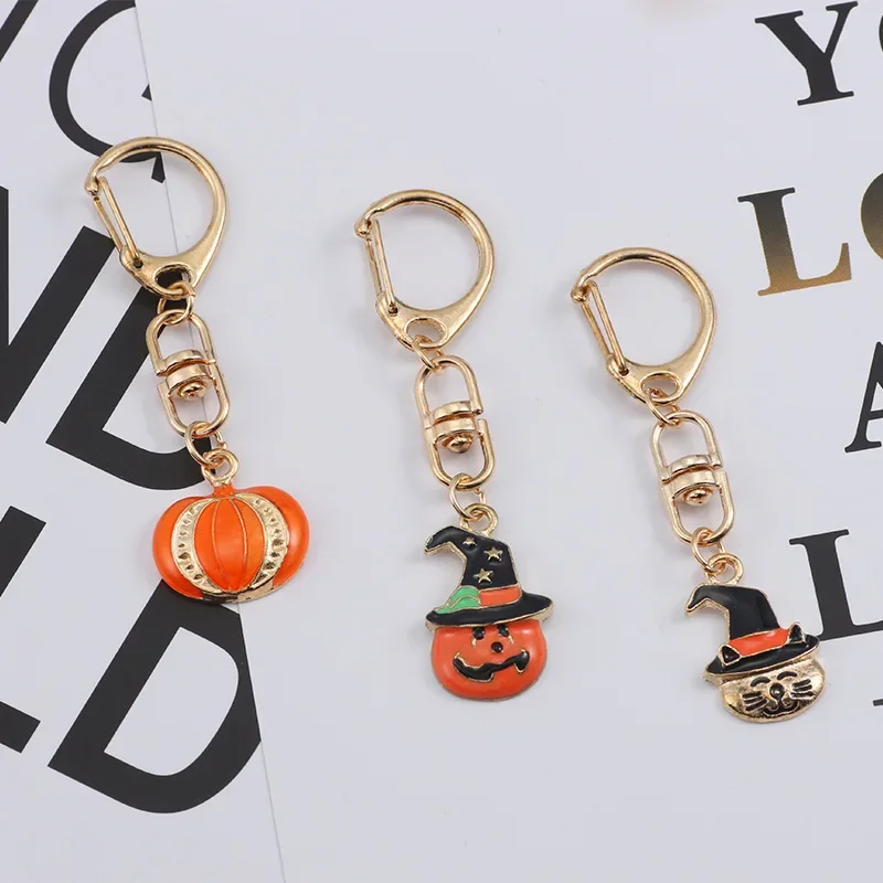 1PC Halloween Themed Key Chain Fashion Creative Pumpkin Hat Cat Head Keychain for Women Men Halloween Decoration Gift