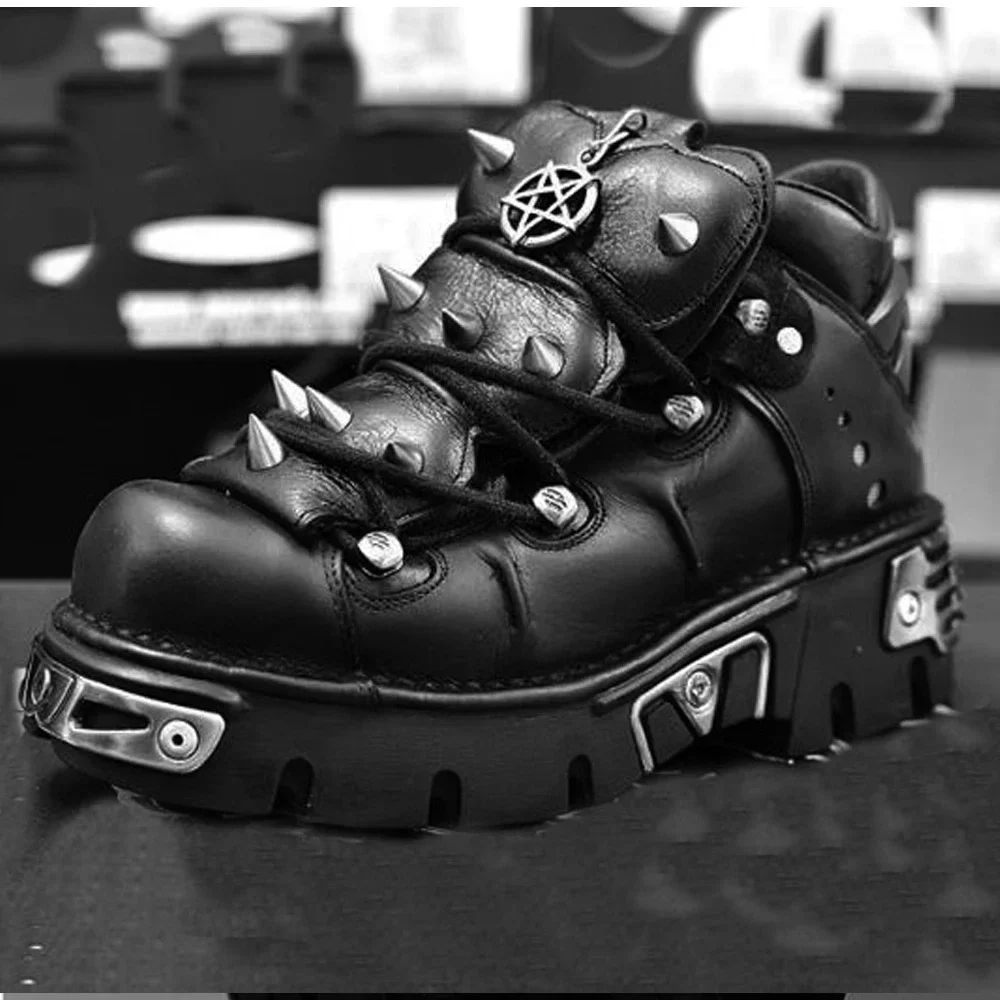 Fashion Men\'s Genuine Leather Motorcycle Ankle Boots,Retro Goth Punk Metal rivet Rock Skull Boots,Women Platform Work Shoes 48