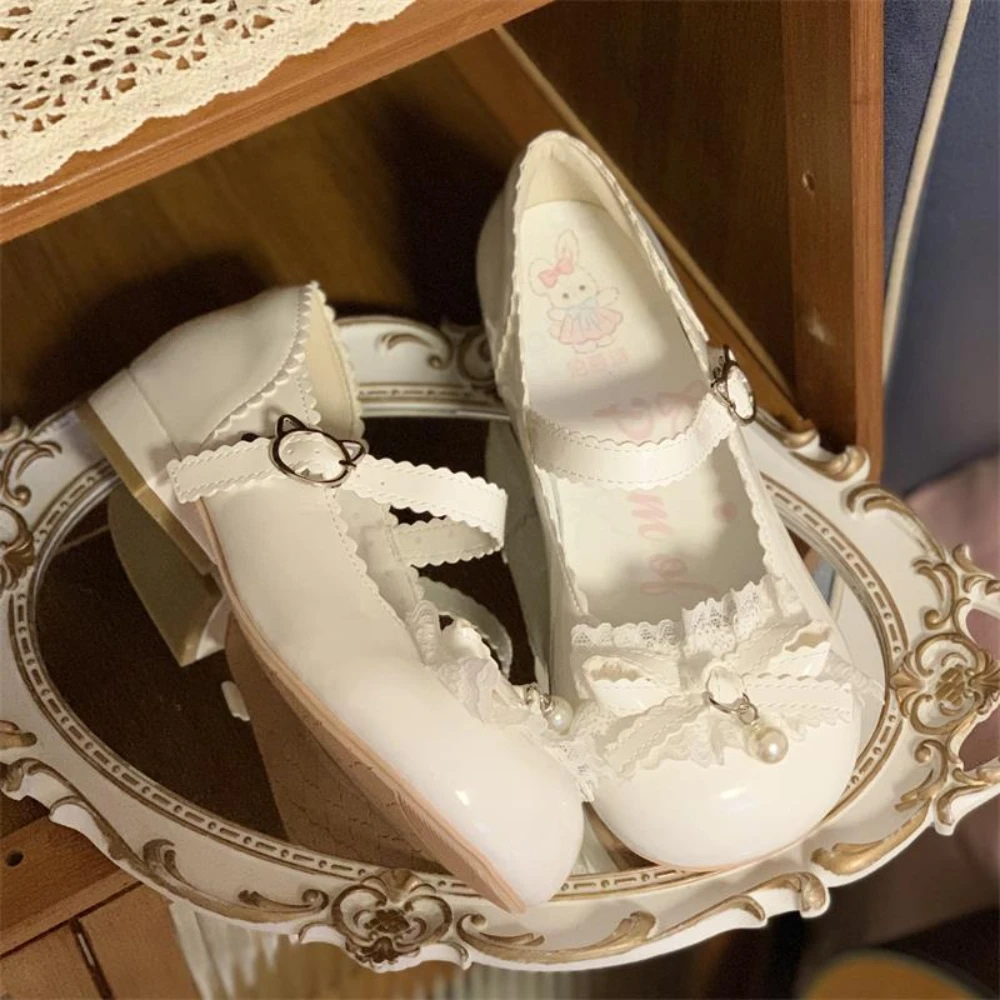 Lolita Shoes Low Heel Summer Heels Sweet Lace Pearl Round Head Platform Mary Jane Shoes Women Casual Flats Pumps Japanese