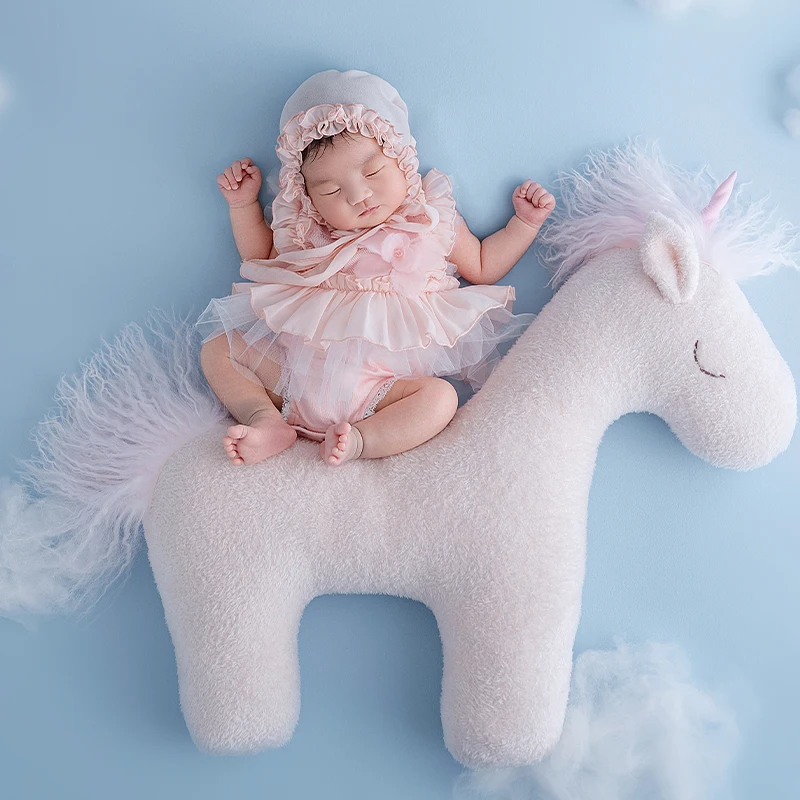 1 قطعة 60 سنتيمتر * 40 سنتيمتر رائعة يونيكورن ألعاب من نسيج مخملي الوليد التصوير الدعامة لطيف محشوة الانتحال تبادل لاطلاق النار لعب الأطفال هدية عيد ميلاد وسادة #5