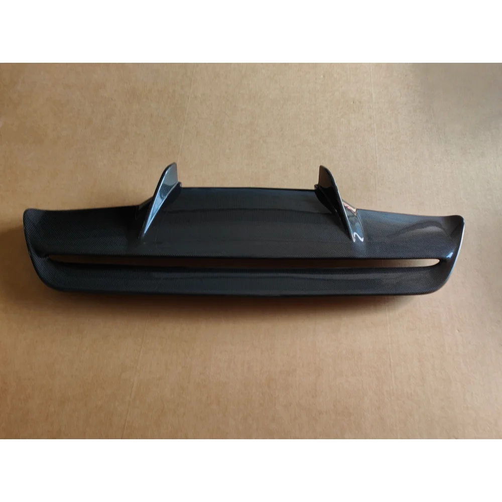 

Задний диффузор и спойлер из сухого карбона в стиле OEM для Ferrari 812