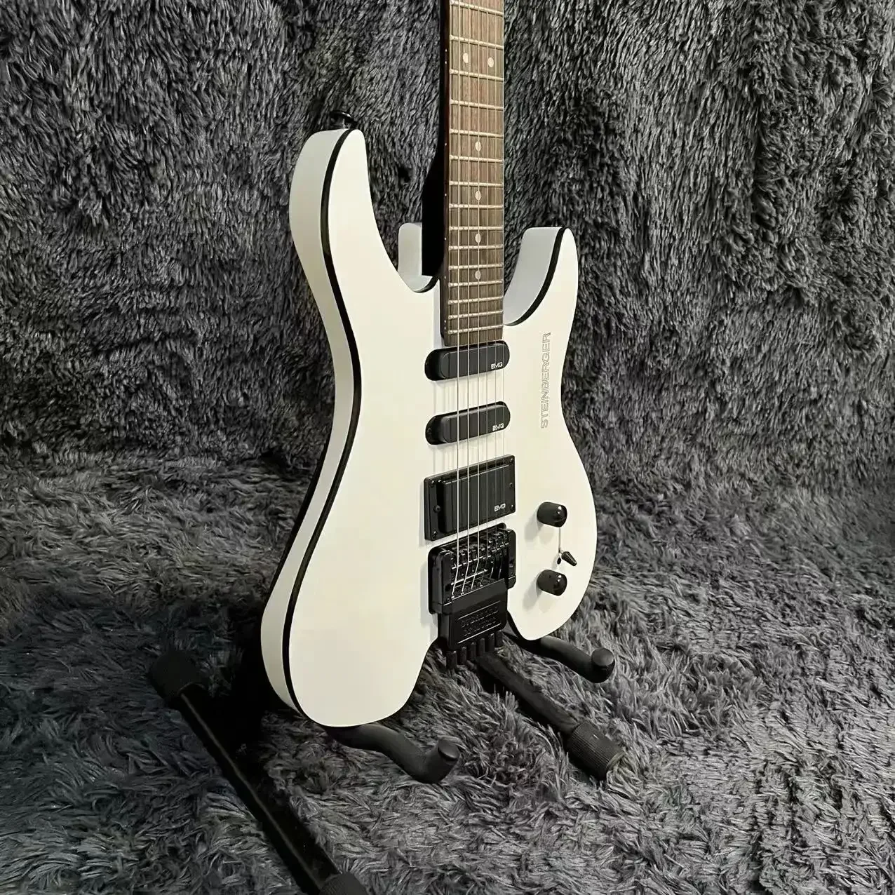 Headless Guitar, Body, White Color, Floyd Rose Tremolo Bridge, 6 Strings Guitarra, Steinberger Version