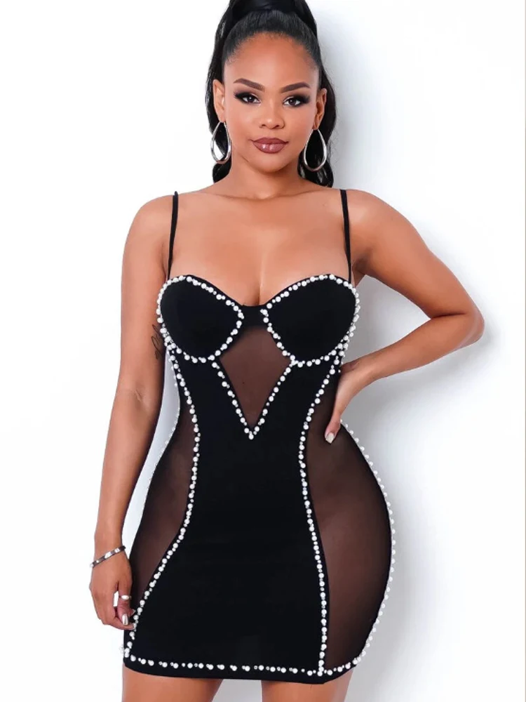 Robe courte moulante noire avec détail de perles et panneaux transparents, bretelles Spaghetti pour femmes, tenue de soirée haut de gamme pour fête, Cocktail, événement
