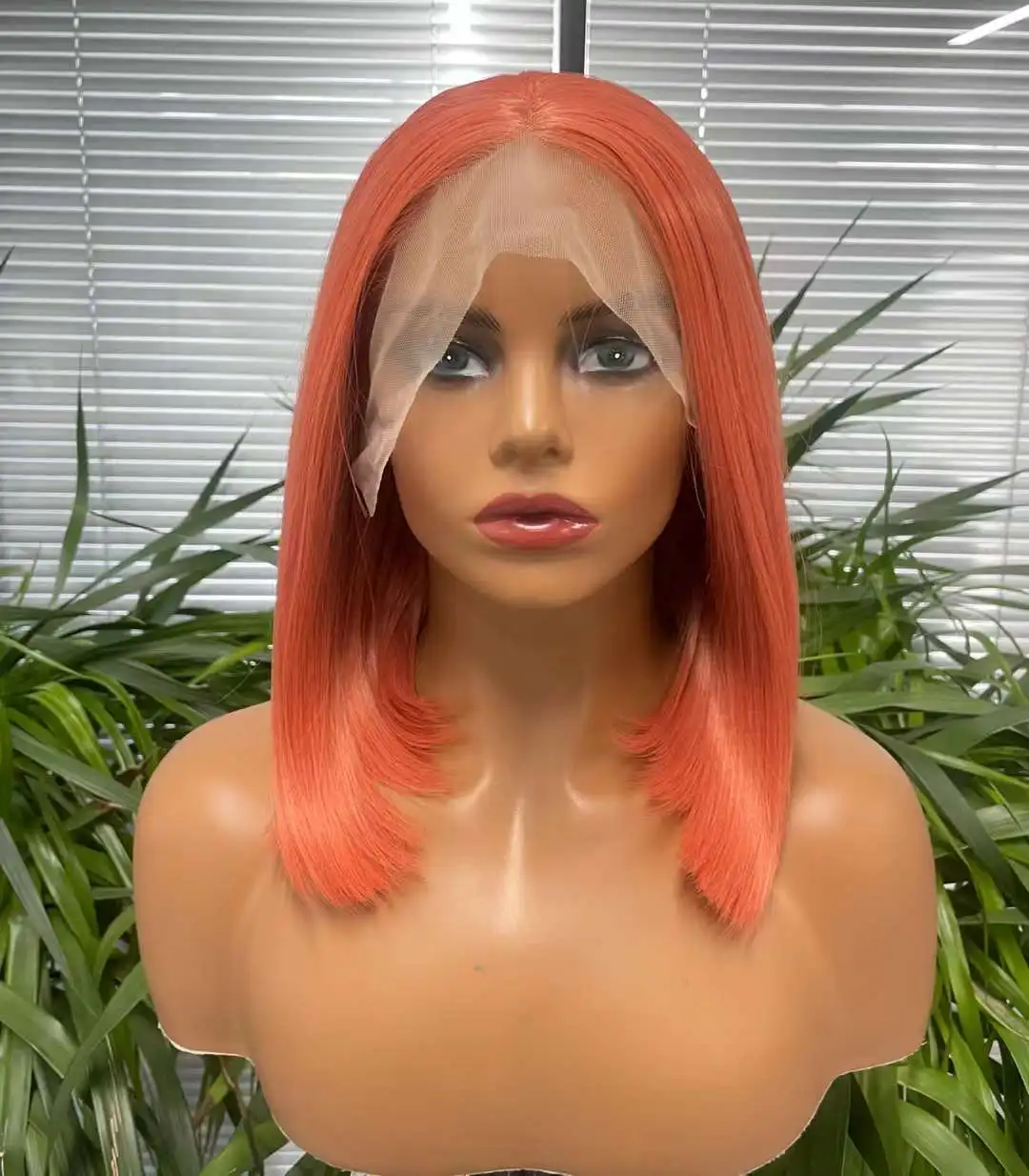 

StrongBeauty Synthetic Lace Front Wigs13X4 Orangey-red Short Straight Hair Cosplay Bob Wig For Black Women Heat Resistant fibre