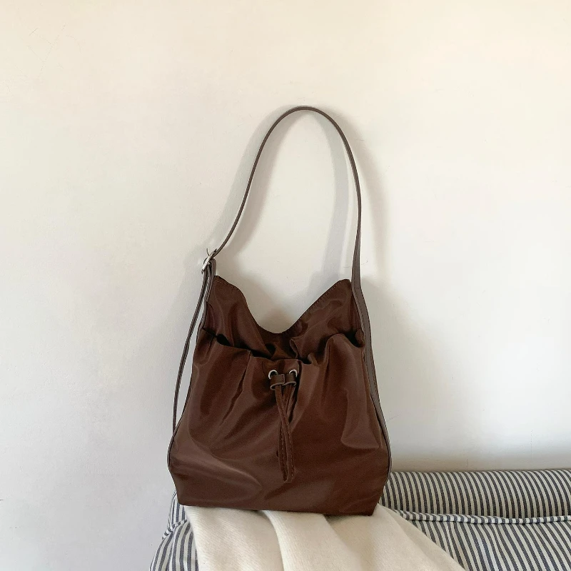 

Стильная женская сумка через плечо, большая повседневная и универсальная сумка для хранения, нейлоновая сумка-тоут с дизайном на шнурке, простая сумка с ручкой